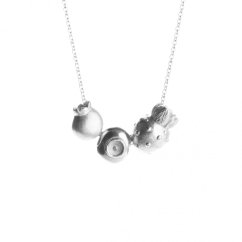 Necklace JORDGUBBAR | NASTASSIA ALEINIKAVA