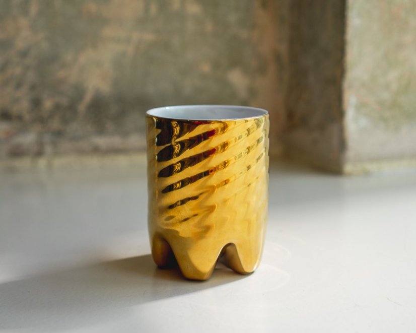 Goodwater cup GOLD | QUBUS