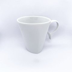 Šálek KAVALÍREK bílý s kulatým ouškem | NELA PORCELÁN