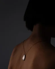 Náhrdelník KESHI TEARDROP | METAFORMI