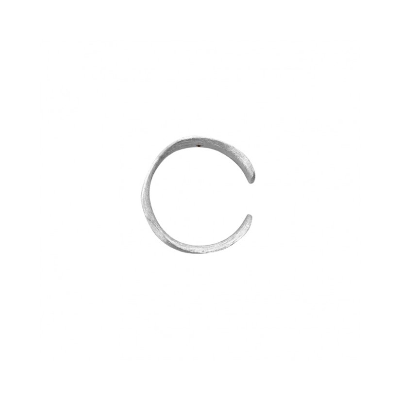 Ring Y with GARNET | MARIA KOBELOVÁ