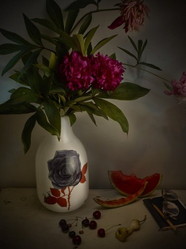 Váza NAŠE KVĚTENA: Růže | M. BAČÁK a K. ŠUMOVÁ