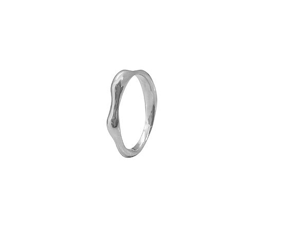 Ring Es | MARIA KOBELOVÁ